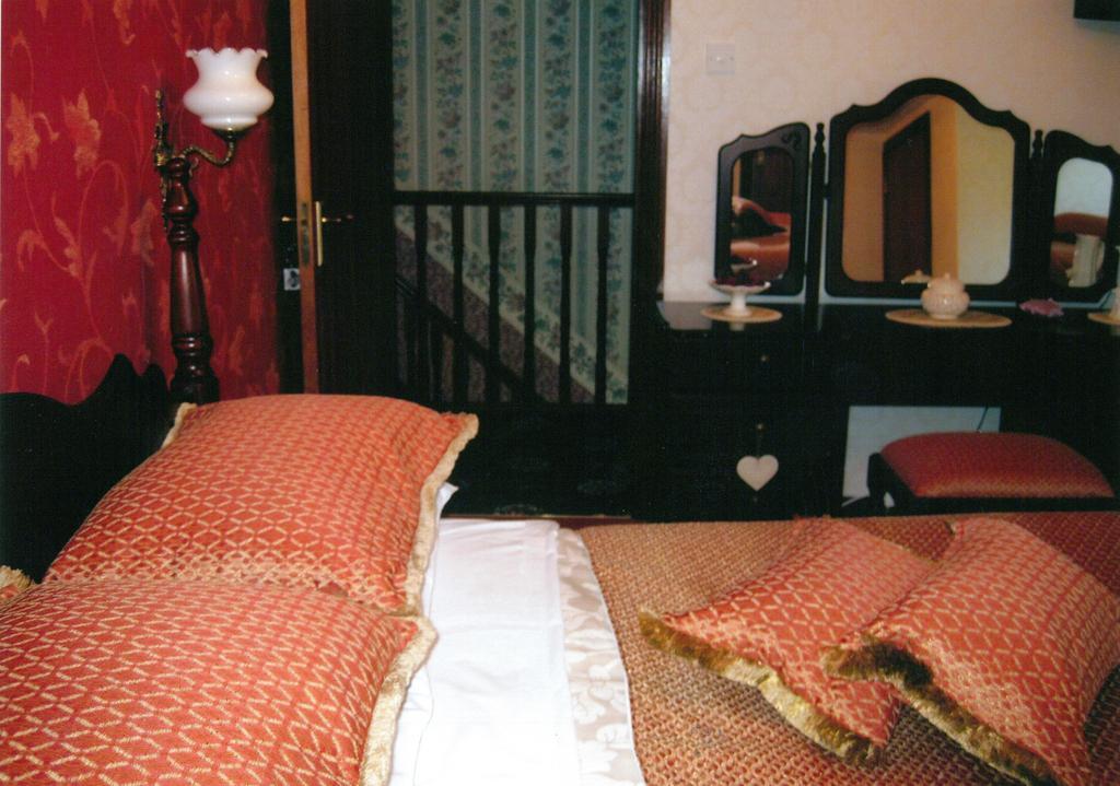 Sleepy Hollow B&B Ballymena Szoba fotó
